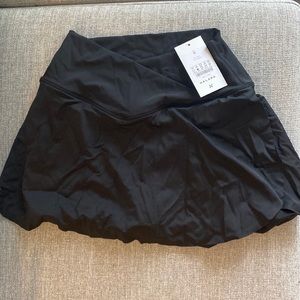 Halara- NEW- everyday Cloudful Air Crossover Side Pocket 2-in-1 tennis skirt